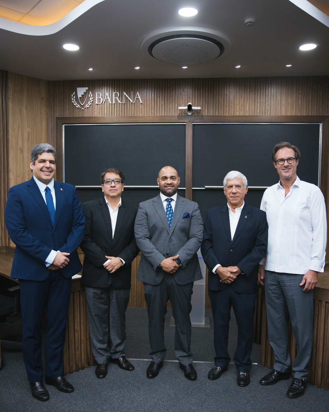 Asociación Cibao anuncia condiciones de financiamiento en feria Anadive Regional Norte 2025